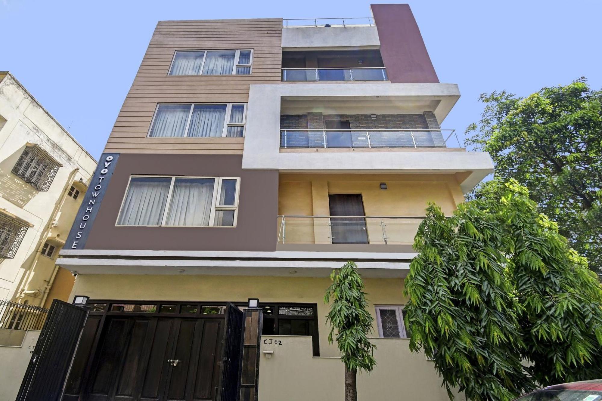 Super Townhouse All In One Калькутта Экстерьер фото